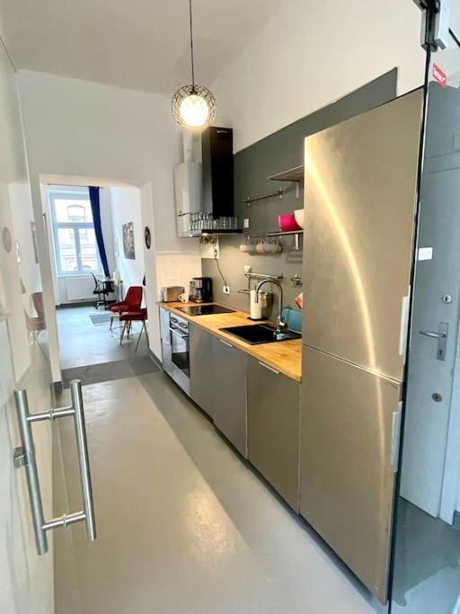 Klimatisierte Sehr Zentrale Wohnung-Loftstyle- เวียนนา ภายนอก รูปภาพ